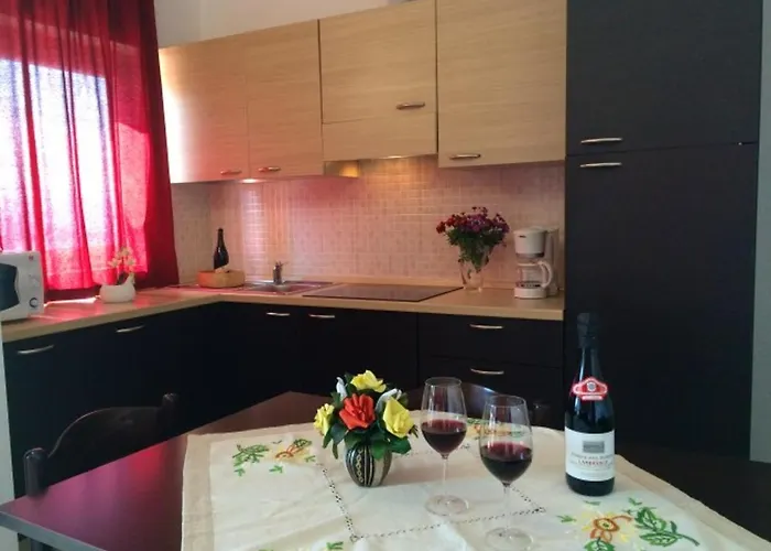 View In Vercana, Shared Pool Apartament *