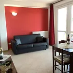 Lakeside Retreat: 2-bedroom With Pool In *