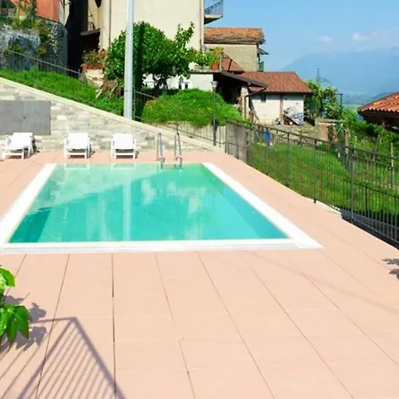 View In Vercana, Shared Pool Lägenhet *