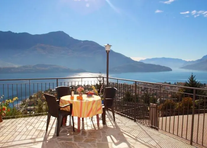 Apartman View In Vercana, Shared Pool