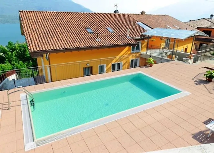 View In Vercana, Shared Pool Apartman *